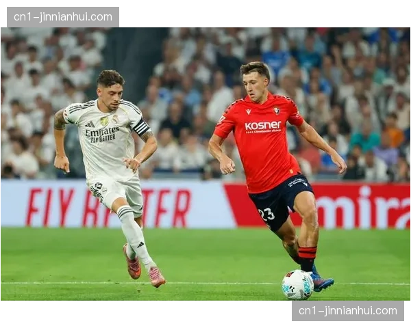 保级队普遍采用5-4-1防守阵型,但进攻效率低下导致积分压缩 保级队普遍采用5-4-1防守阵型,但进攻效率低下导致积分压缩